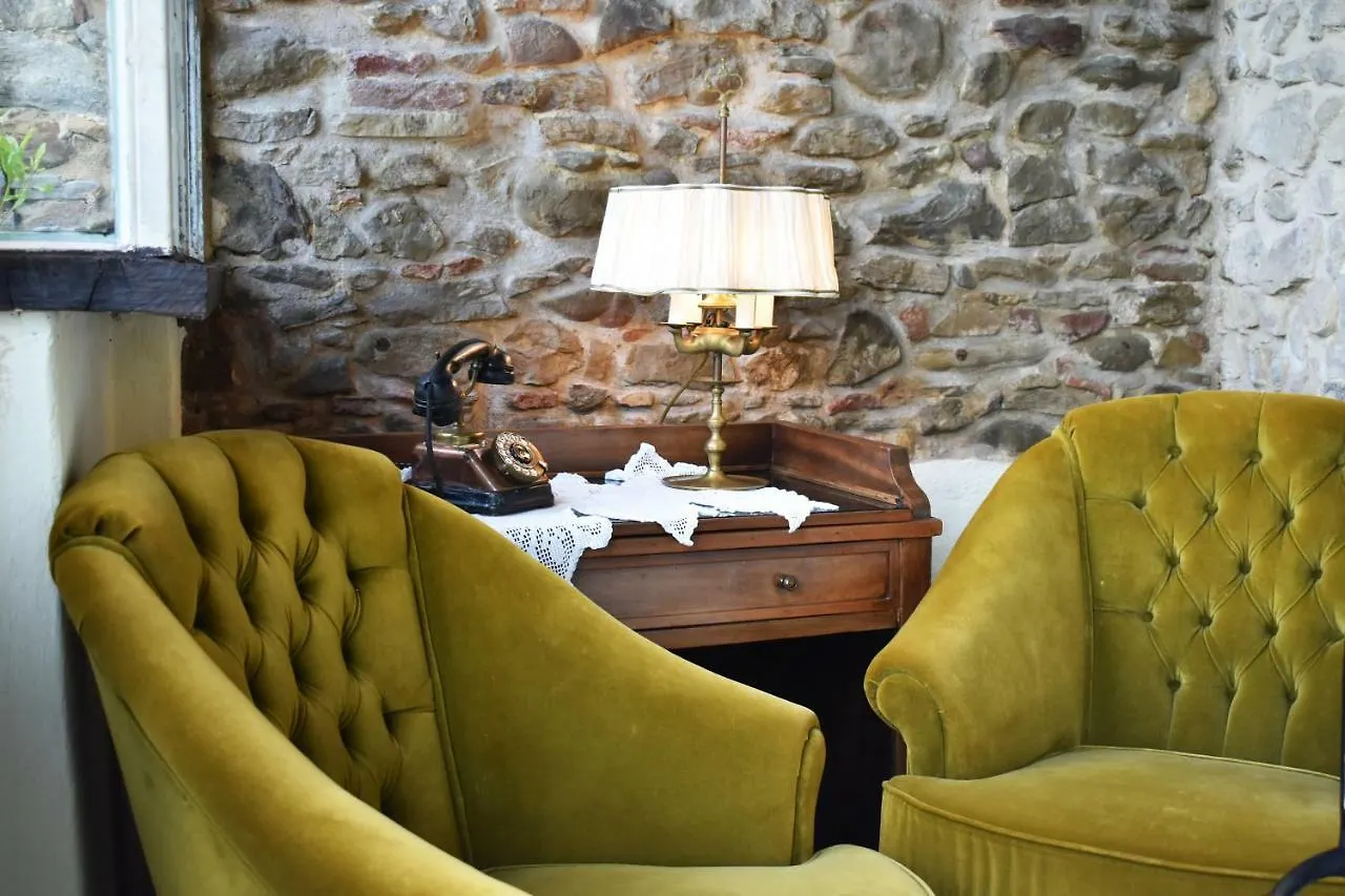 Castello Di Albereto Hotel Trarivi Pensjonat